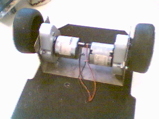RobotMotReducte.jpg (51871 octets)